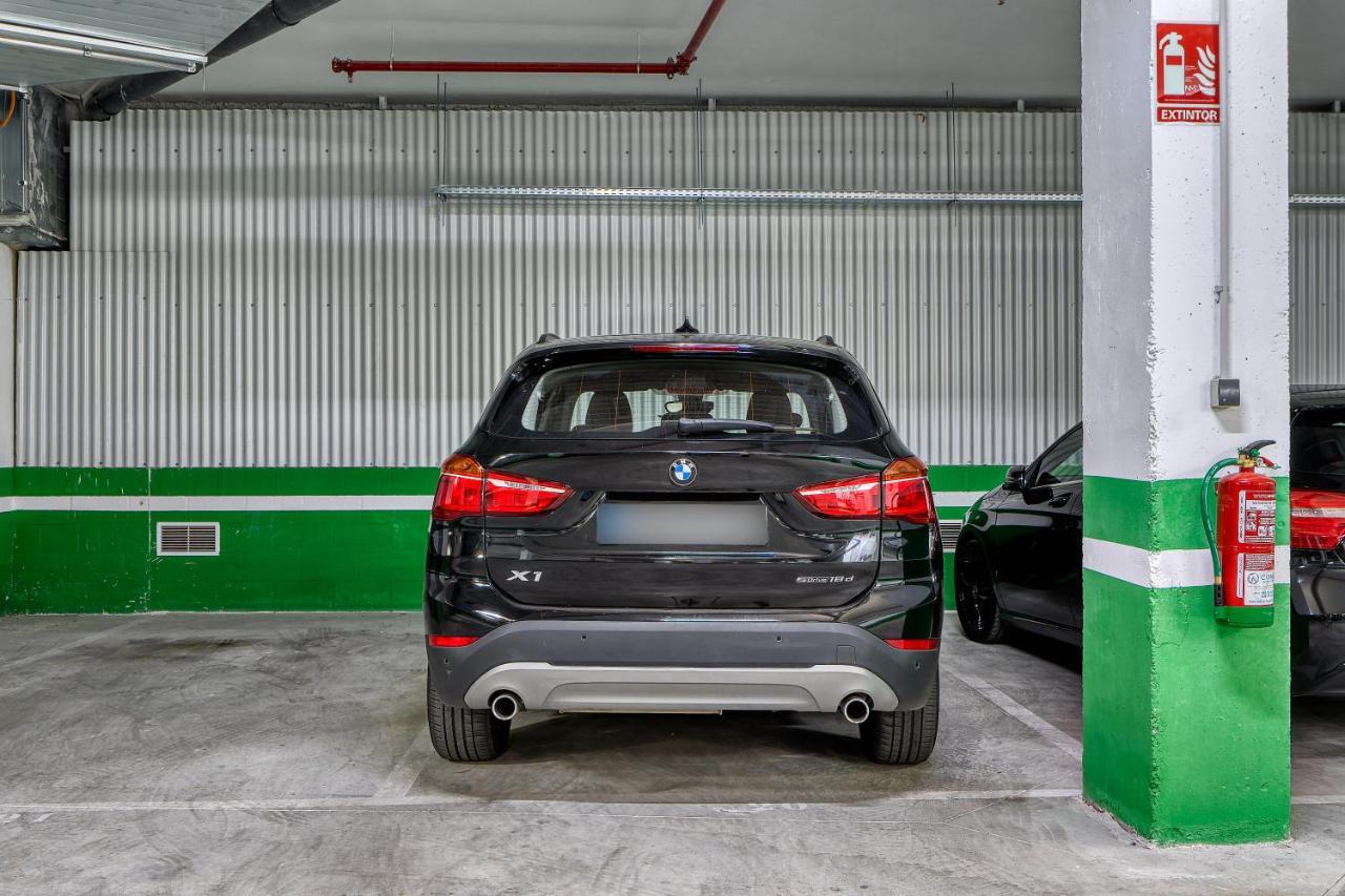 AB Vialia Estación , Parking&Pool Málaga Exterior foto